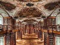 Foto Bangunan Bersejarah yang Bikin Melongo