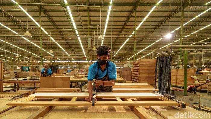 Airlangga Bicara Nasib Industri Furnitur Usai Trump Naikkan Tarif Baru