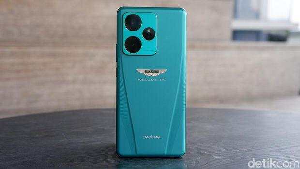 Review Realme GT 7 Dream Edition: Kolaborasi F1 Tampil Mewah & Bertenaga