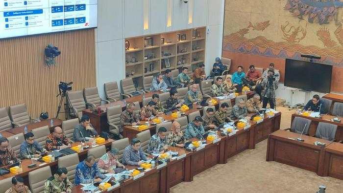 Pertamina Targetkan Produksi Minyak Tembus 914 Ribu Barel/Hari Pada 2029