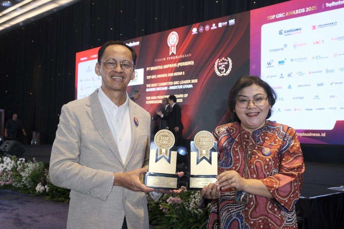 JRP Insurance Sabet 2 Penghargaan Bergengsi di Ajang TOP GRC Awards