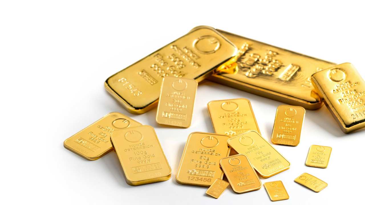 Harga Emas Melayang Dekat Rekor Tertinggi Karena Harapan Pemangkasan Suku Bunga, Risiko Geopolitik Meningkatkan Permintaan