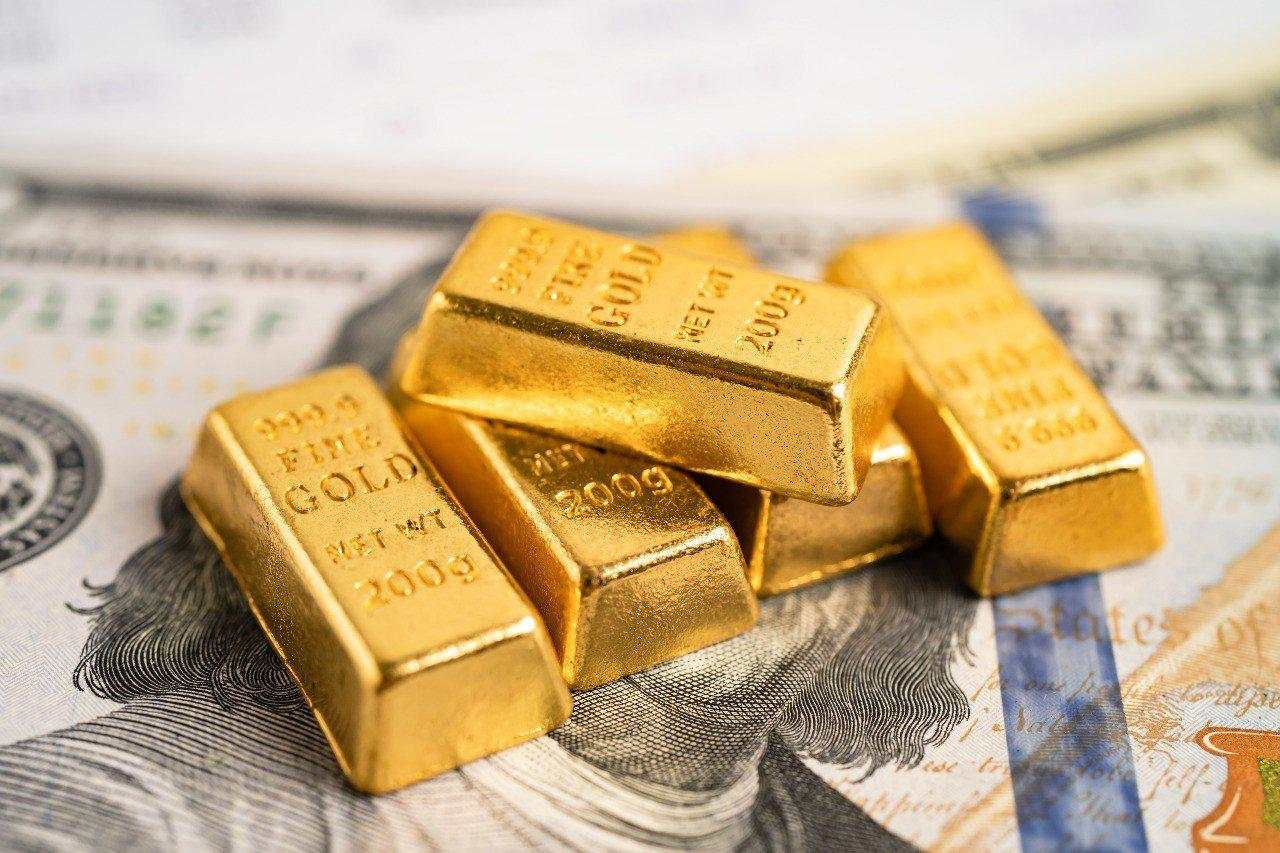 Harga Emas Antam (ANTM) Hari Ini Turun Rp12 Ribu ke Rp2.074.000 per Gram