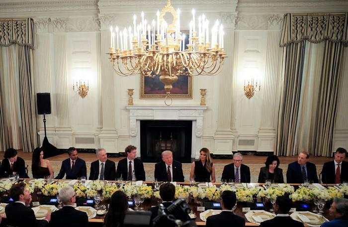 Trump Kumpulkan Zuckerberg Sampai Bill Gates, Minus Elon Musk