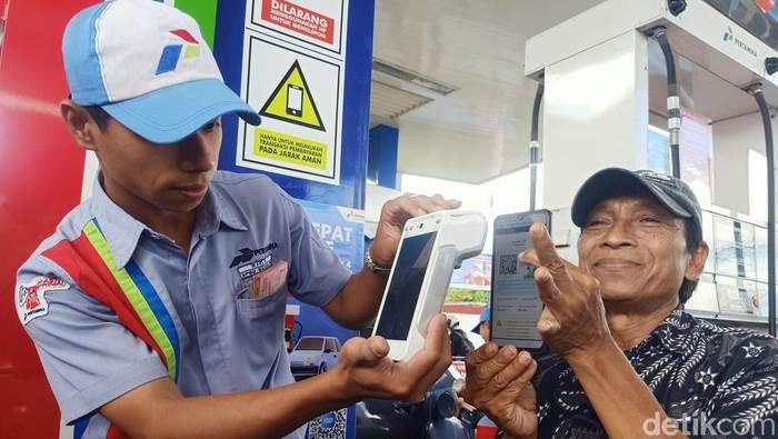 Pertamina Ungkap Aturan Pembelian LPG 3 Kg dan BBM Subsidi
