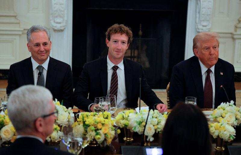 Trump Kumpulkan Zuckerberg Sampai Bill Gates, Minus Elon Musk