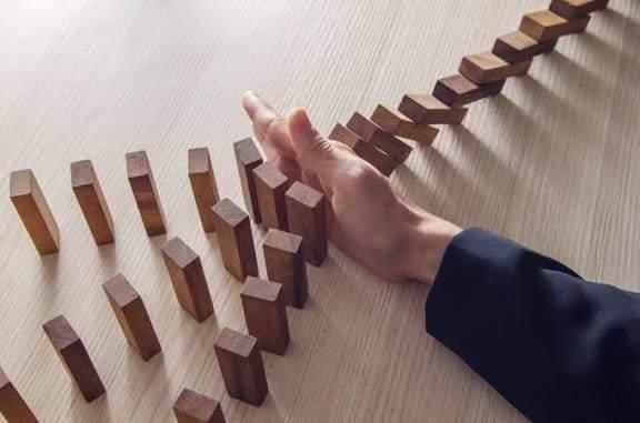6 RISIKO UTAMA TRADING FOREX DAN CARA MENGHADAPINYA DENGAN TEPAT SEPERTI PROFESIONAL