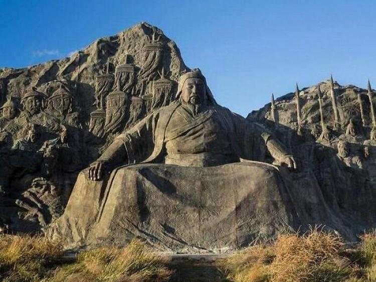 Foto Bangunan Bersejarah yang Bikin Melongo