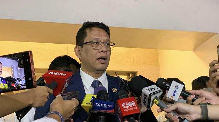 Purbaya Razia Impor Pakaian Bekas di Pelabuhan, Bukan Pasar Senen