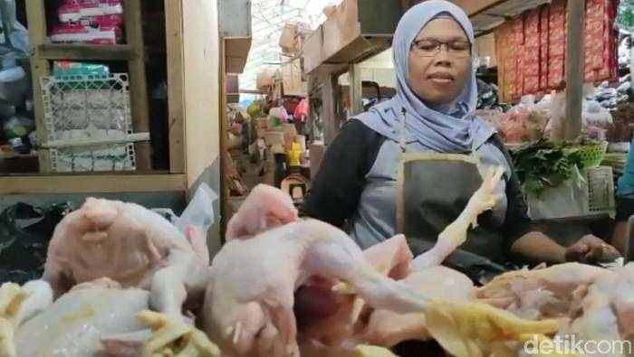 Harga Ayam & Cabai Naik, Mendag Sebut Masih di Bawah Harga Acuan