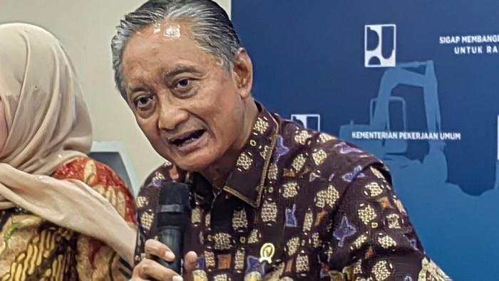 Menteri PU soal Biang Kerok Banjir: Sungai Jangan Dimakan Lagi!