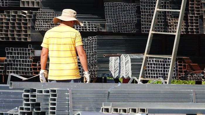 Uni Eropa Bakal Naikkan Tarif Impor Baja hingga 50%