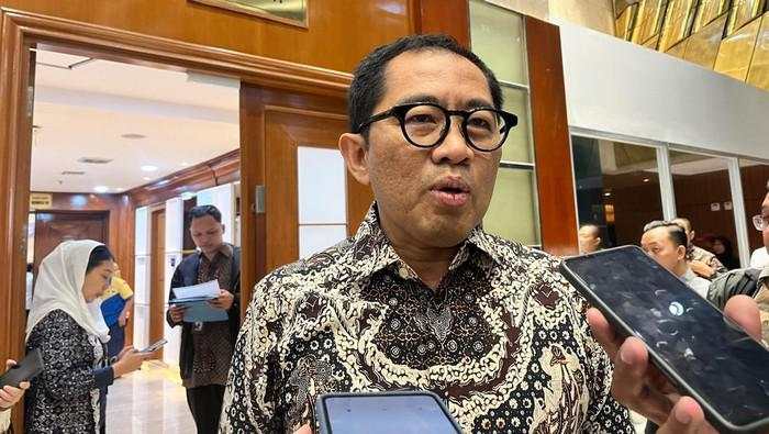 Wamenperin Respons Tuntutan Buruh yang Minta Upah Minimum Naik 10,5%