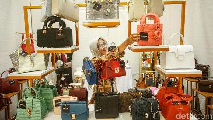 UMKM Raup Rp 4,7 M di Inacraft 2025, Batik Dayak Jadi Primadona