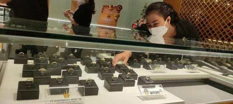 Apa Bisnis HRTA? Emiten Manufaktur Emas, Intip Profil dan Kinerja Harganya