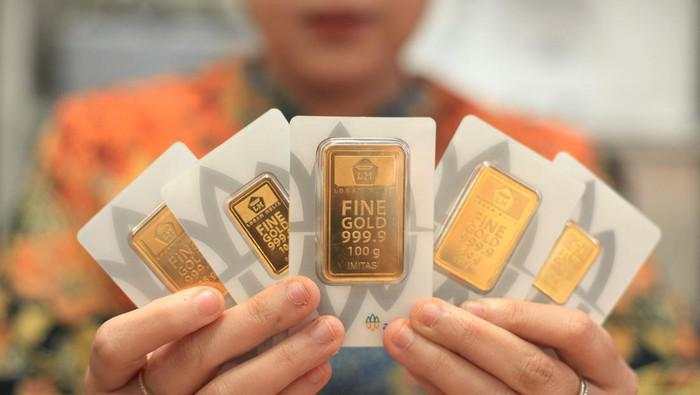 Harga Emas Hari Ini Anjlok Parah!