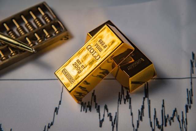 杜家升：黄金短期回踩，关注4000大关防守