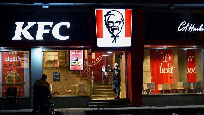 Beda Nasib Emiten Restoran Cepat Saji KFC dengan CFC & Pizza Hut