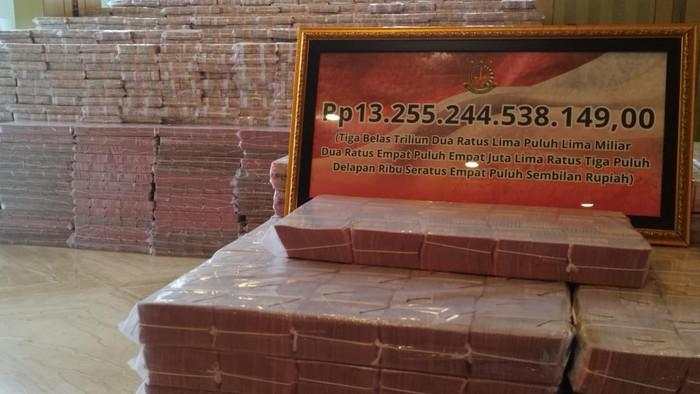 Penampakan Gunungan Uang Rp 13,2 Triliun dari Kasus Korupsi CPO