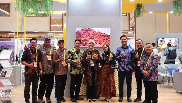 NHM Bawa Semangat 'Menambang dengan Hati' ke Minerba Convex 2025