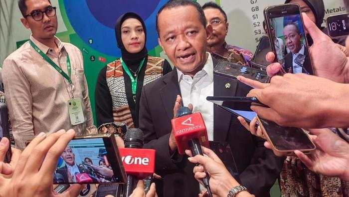 Bahlil Bantah Ganjal Investasi Shell cs Buntut BBM Kosong