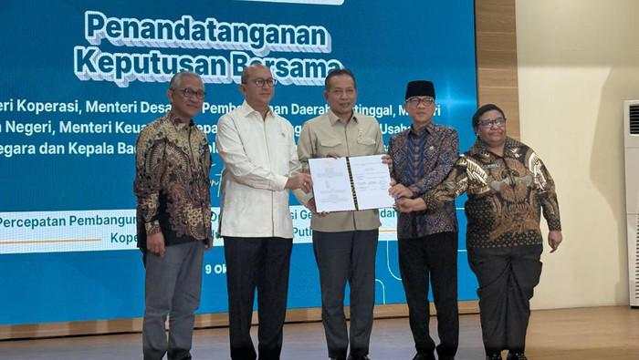 Pemerintah Siapkan Duit APBN buat Geber Pembangunan Kopdes Merah Putih