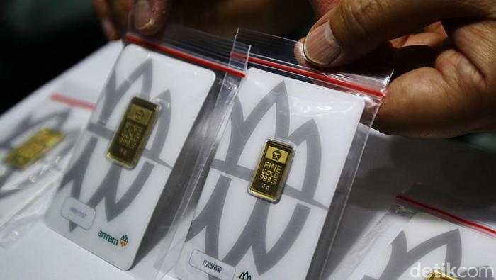 Harga Emas Antam Hampir Rp 2,3 Juta/Gram!