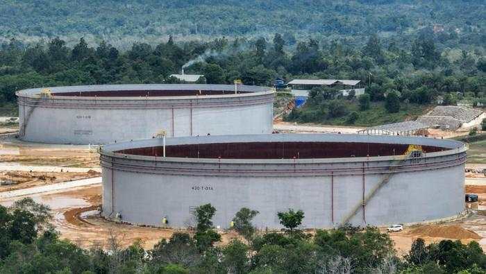 2 Tangki Minyak Raksasa Pertamina Rampung Dibangun, Terbesar di Asia Tenggara!