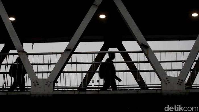 Kerja Kantoran Kian Langka, Ternyata Ini Biang Keroknya!