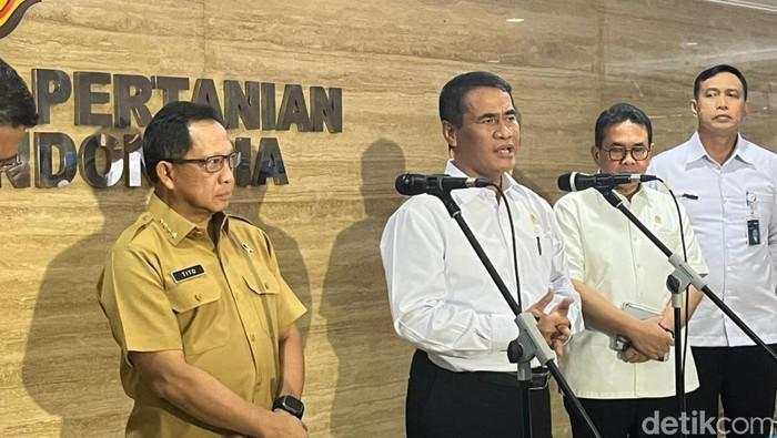 Mentan Bakal Cabut Izin Pedagang-Distributor yang Jual Beras di Atas HET
