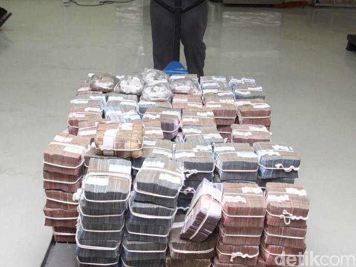 Negara 'Ikhlas' Kehilangan Rp 530 Triliun, Demi Apa?