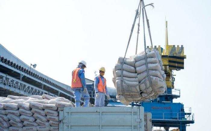 Industri Semen Tertekan, Analis Soroti Pelemahan Daya Beli hingga Realokasi Anggaran