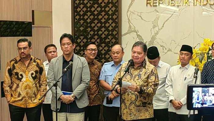 KDM Tepis Dana Pemda Jabar Rp 4,1 T Ngendap di Bank, Purbaya Buka Suara