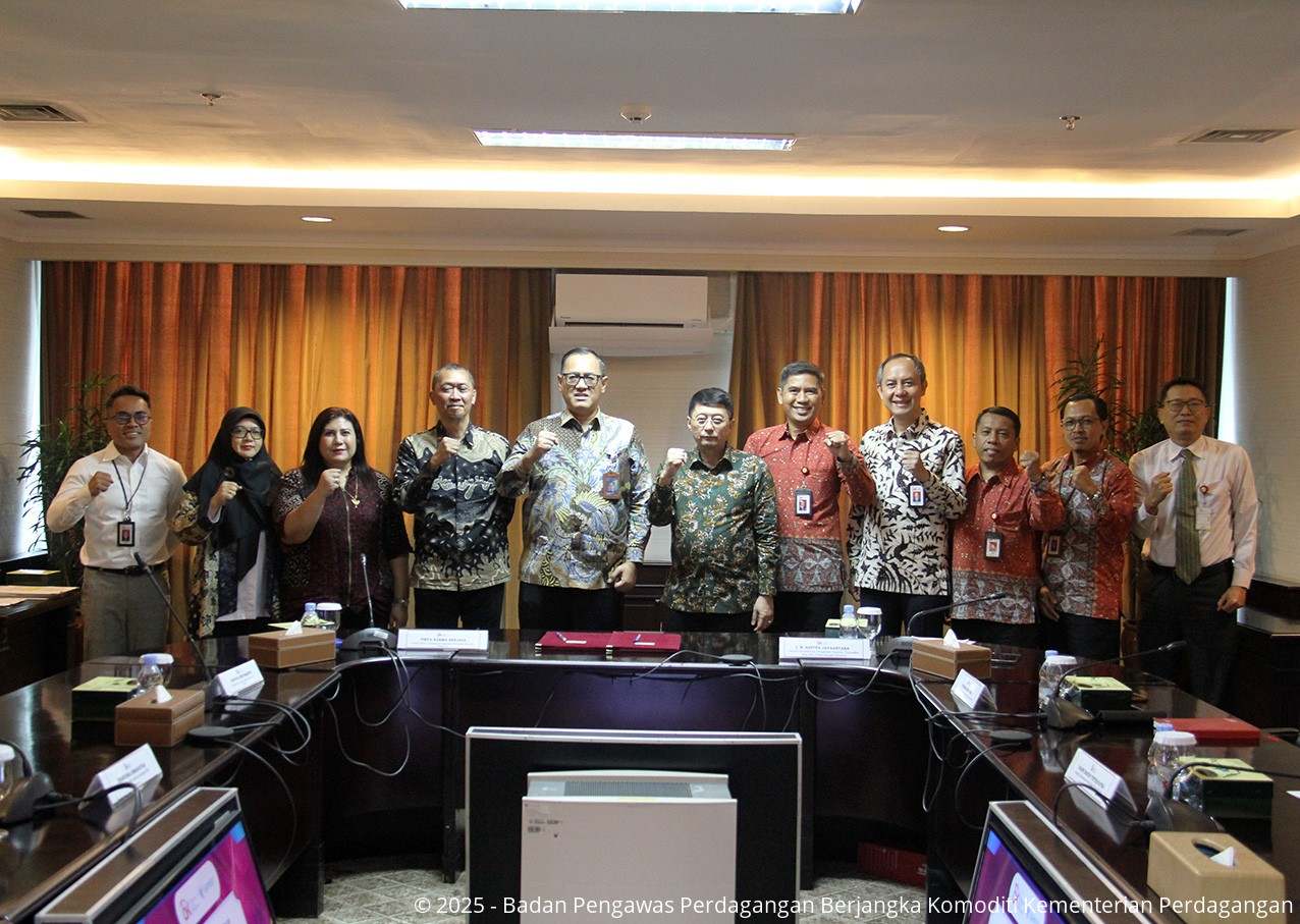 Bappebti dan OJK Tandatangani Adendum BAST Peralihan Tugas Pengaturan dan Pengawasan Derivatif Keuangan dengan Aset yang Mendasari Berupa Efek