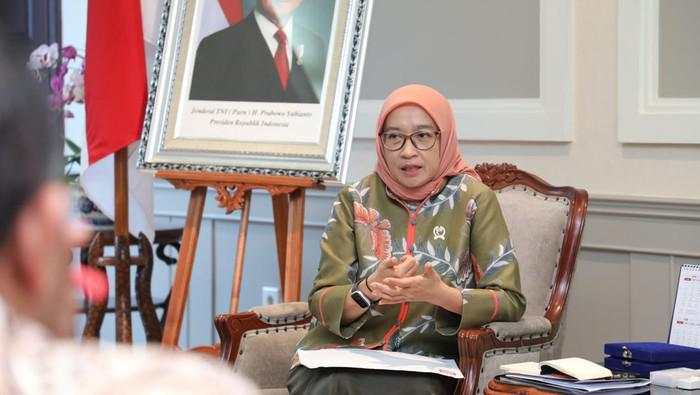 Menteri PANRB Mau Bertemu Purbaya Bahas Kenaikan Gaji PNS