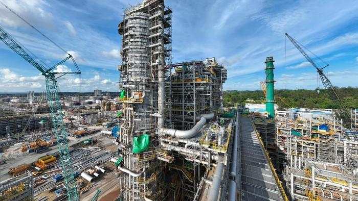 Pembangunan Kilang Mahal, Peremajaan Dinilai Lebih Mendesak