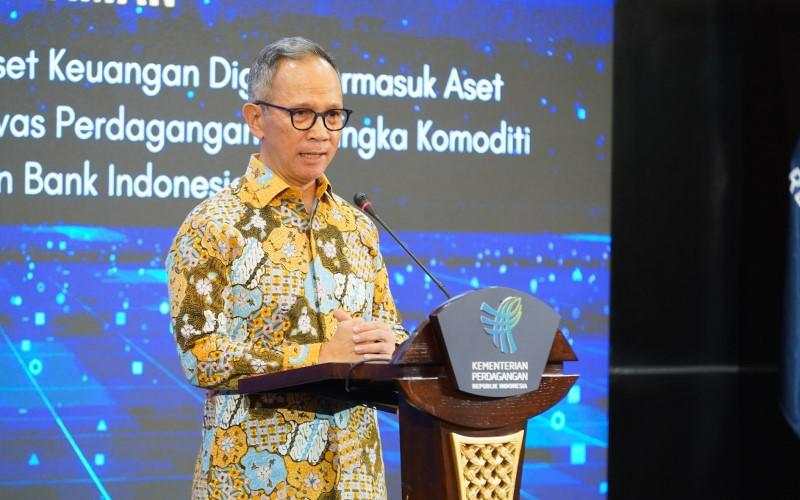 OJK Waspadai Risiko Perang Dagang dan Geopolitik Meski Prospek Ekonomi Global Naik
