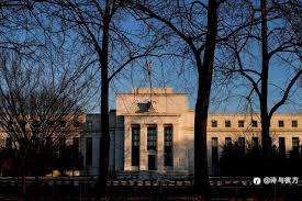 鲍威尔看走眼了?前美联储“三把手”呼吁及时管理市场预期!