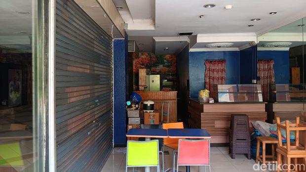 Melihat dari Dekat Wajah Grand Mall Bekasi yang Kini Tutup