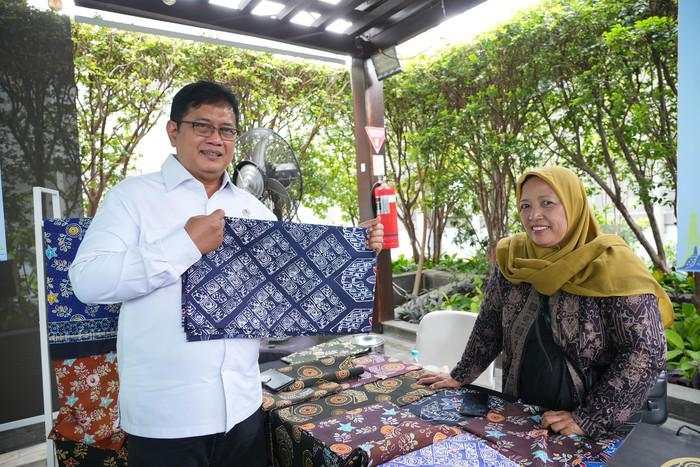 Kisah UMKM Binaan PNM Berhasil Kembangkan Usaha Batik Lewat Program Mekaar
