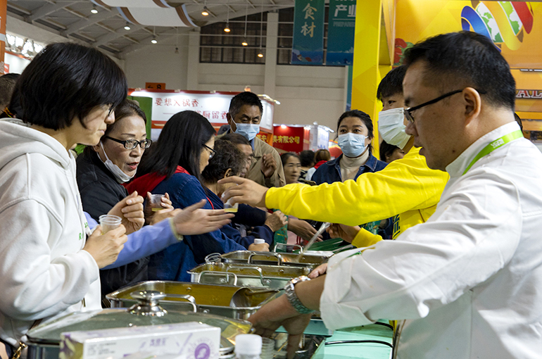 Pertumbuhan Jasa Di China Mencapai Level Terendah Tiga Bulan Pada Bulan Oktober