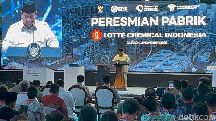 Prabowo Resmikan Pabrik Petrokimia Terbesar Korea di RI, Investasi Rp 65 T!