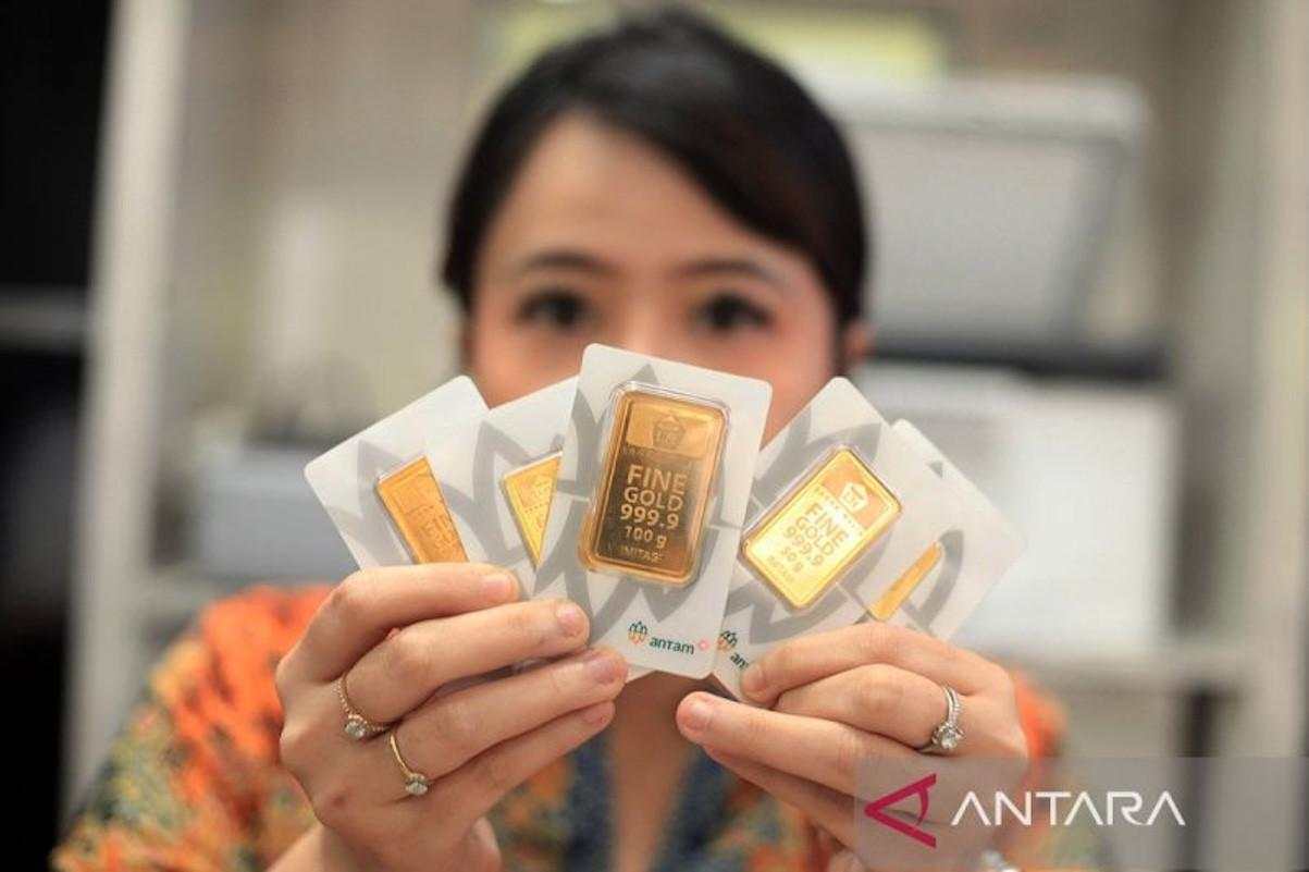 Harga Emas Antam Hari Ini 17 November 2025 Naik Tipis, Berikut Daftarnya