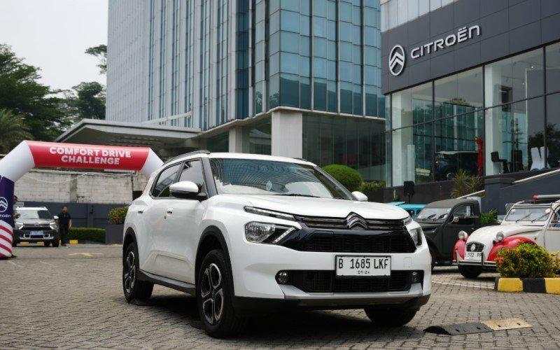 Express Group (TAXI) Gandeng Indomobil (IMAS), Siap Operasikan Taksi Listrik?