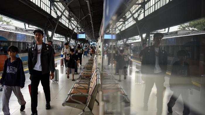 KAI Angkut 413 Juta Penumpang hingga Oktober 2025, Naik 8,15%