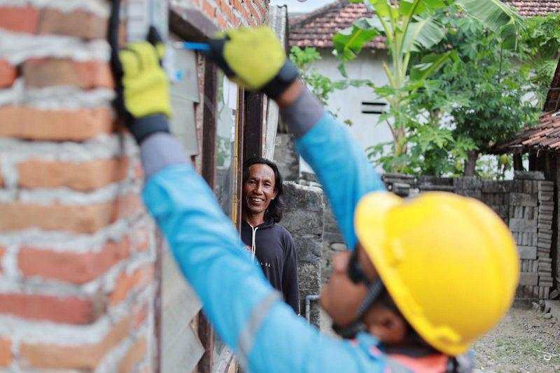 PLN Sambungkan Listrik Gratis untuk 171 Warga Prasejahtera di Tulungagung