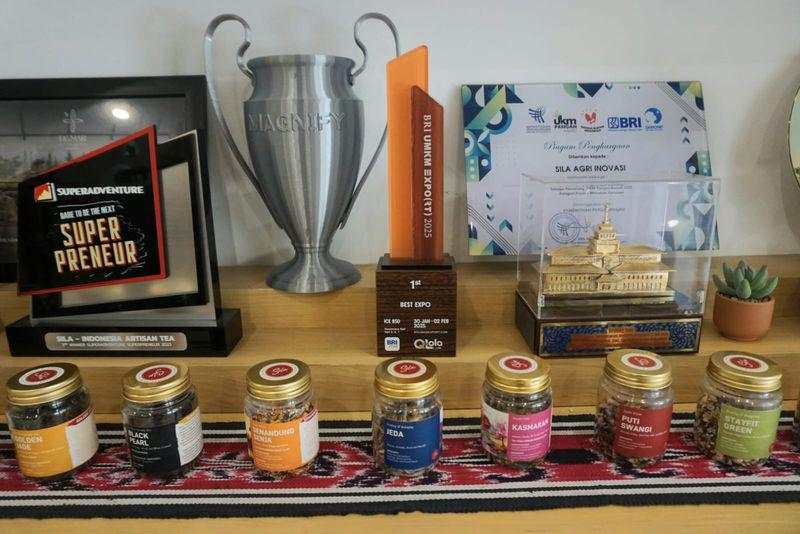 Mengangkat Martabat Petani dan Citra Teh Indonesia di Pasar Global