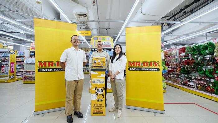 MR.D.I.Y. Perluas Recycle Dropbox Jadi 52 Toko, Ajak Pilah Sampah