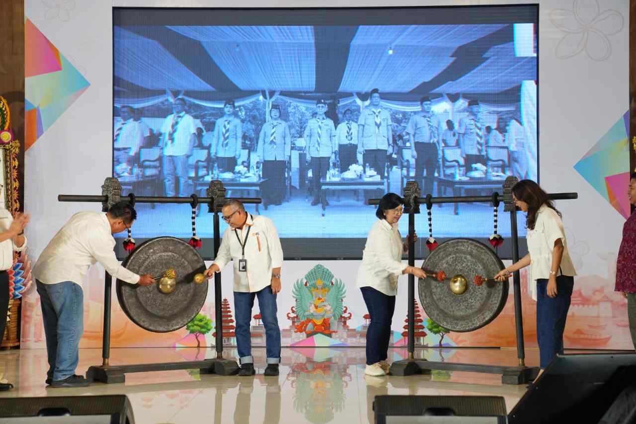 Perkuat Literasi Keuangan, Wujudkan Generasi Muda Cerdas Investasi