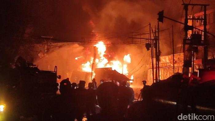 Mobil Tangki Kecelakaan di Cianjur, Pertamina Jamin Stok BBM Aman